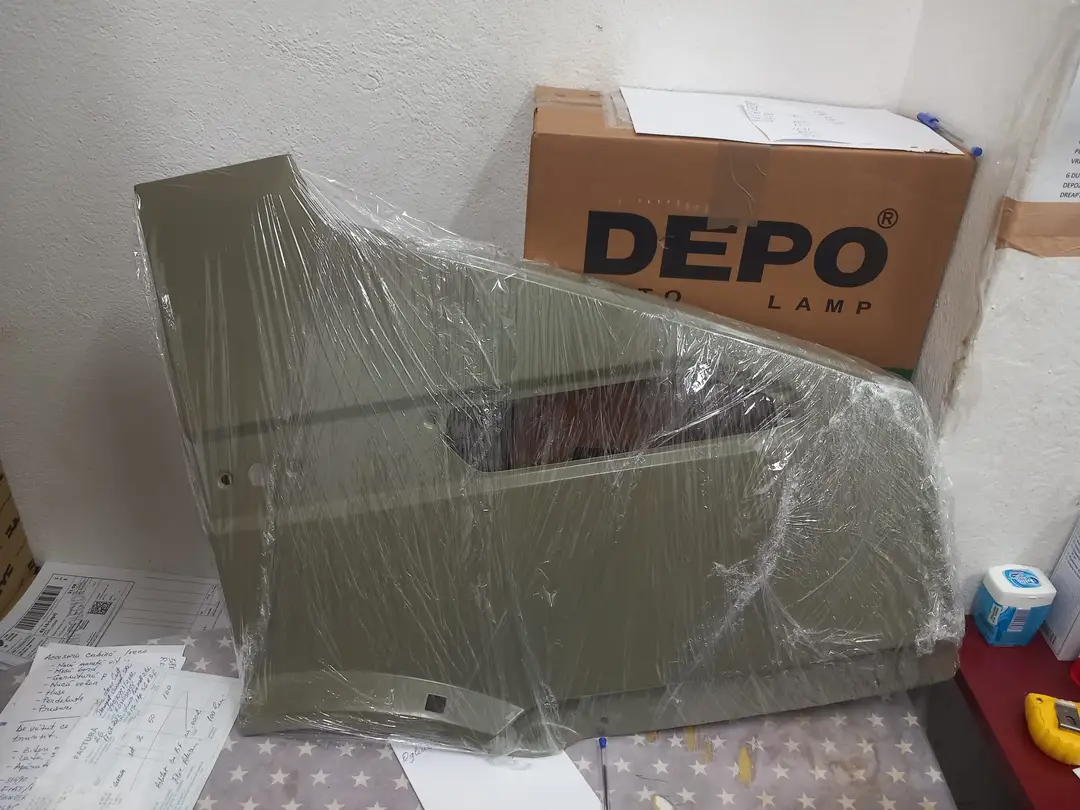 Aripa dreapta iveco 1990 1998